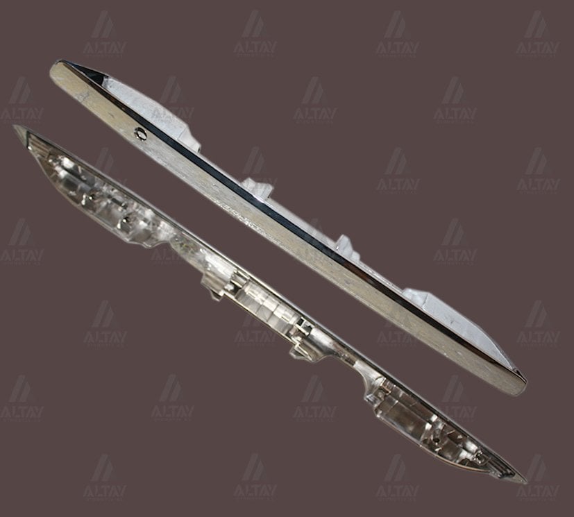 Plaka Bakaliti Bagaj Kapak Corolla  06-10