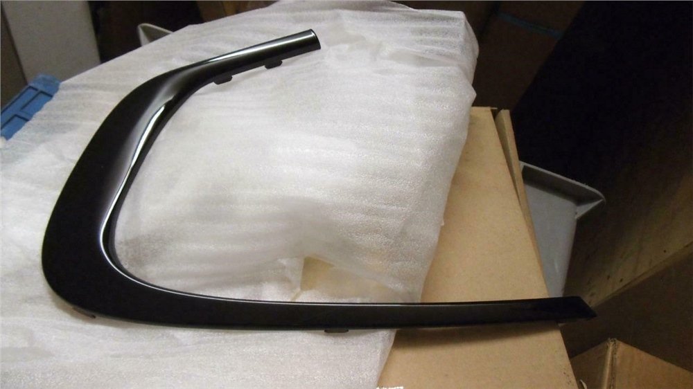 KELEBEK CAM KENAR ÇITASI E71/L BMW 51377188319