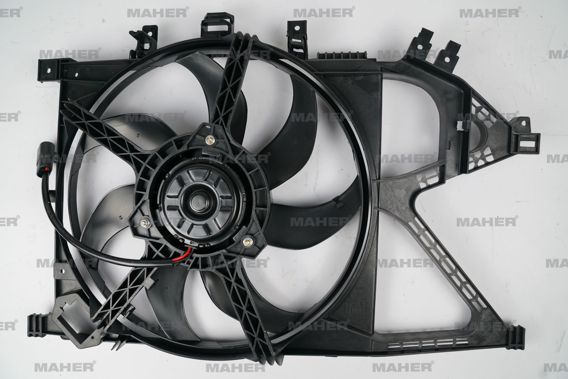 FAN RADYATÖR CORSA C 00-06 / 1.0-1.2-1.2 16V-1.4-1.6 DAVLUMBAZLI 1341331