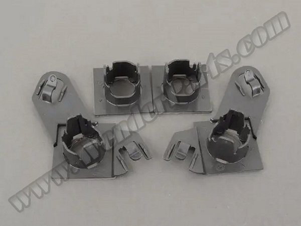 PTS Yuvası E60-LCI Ön (Set:4ad) 2007-09 - 51110432215