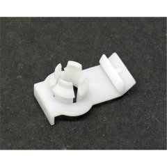 KLİPS KAPI CAMI X5 ARKA BEYAZ BMW 51357011680