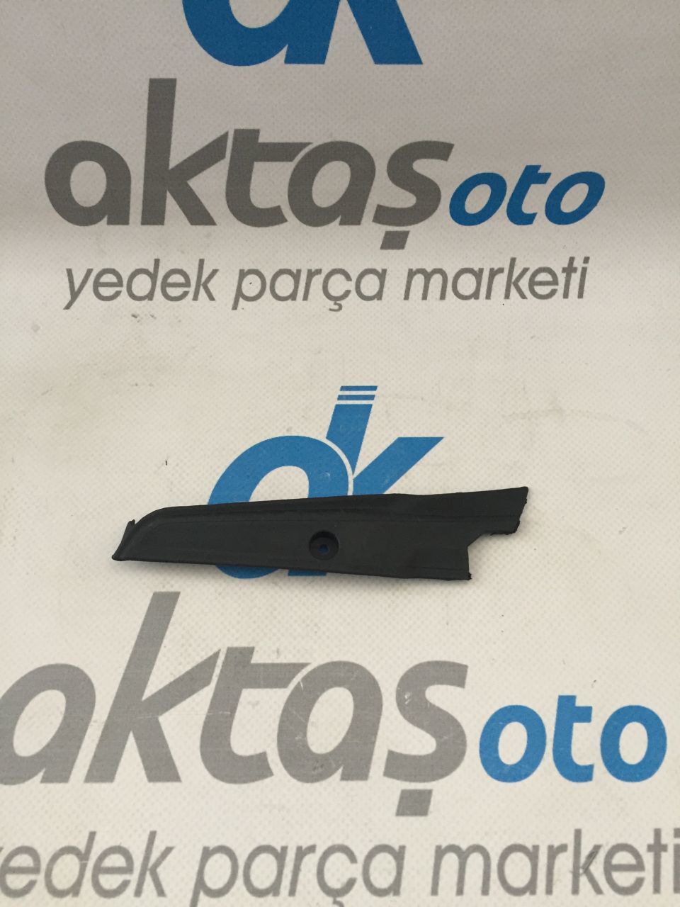 ÖN CAM IZGARA BAKALET UCU SAĞ GRANDE PUNTO