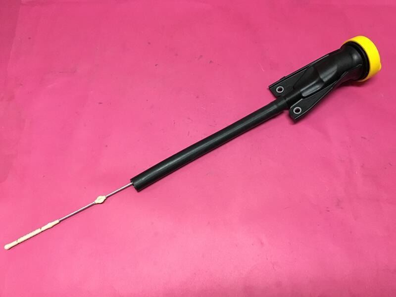 YAĞ DOLUM BORUSU + ÇUBUĞU 111513550R MEGANE III FLUENCE CLIO IV DUSTER