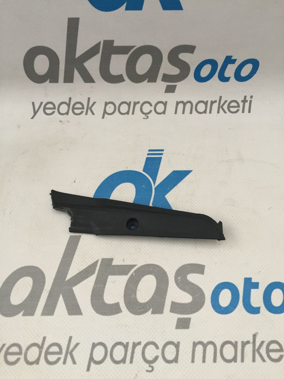 ÖN CAM IZGARA BAKALET UCU SOL GRANDE PUNTO