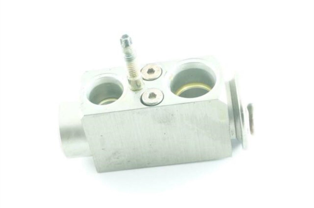 KLİMA VENTİLİ BMW E46,E83,R55,R56,R57,R58,R59,R60,R61 03/1999 > 64503452759