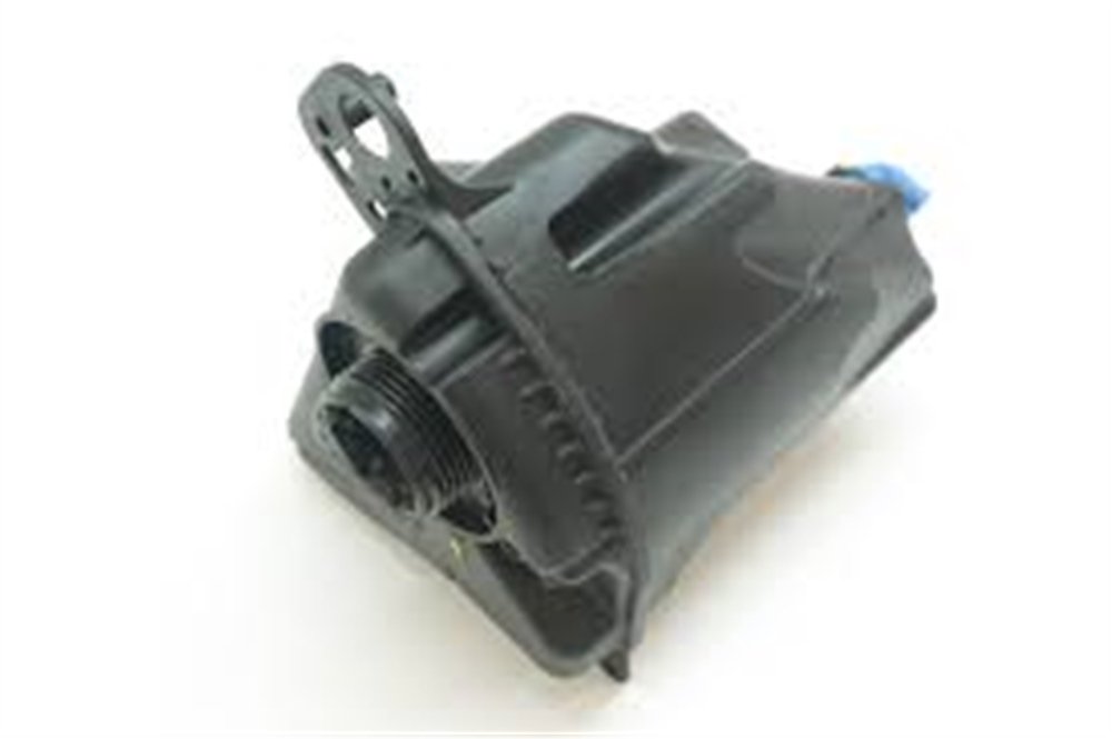 RADYATÖR SU DEPOSU F01/F02/F10 BMW 17137647283