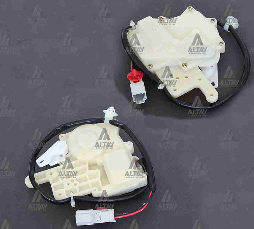 Merkezi Kilit Motoru Cıvıc  96-01 Ön Sağ 72115S04A02