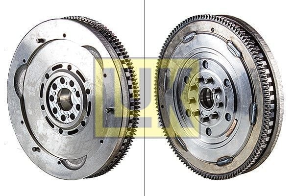 Bmw E39-M5 Volant 21212229190 21212228848 21212229190 21217505849 7505849
