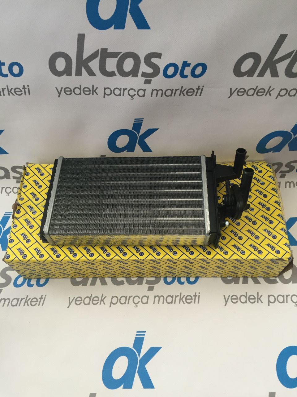 KALORİFER PETEĞİ TEMPRA TİPO MUSLUKLU