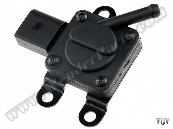 Egzoz Basınç Sensörü N47 N57 [E60 E87 E90 E84 E83 E70 E71 F10 F01] - 13627808013