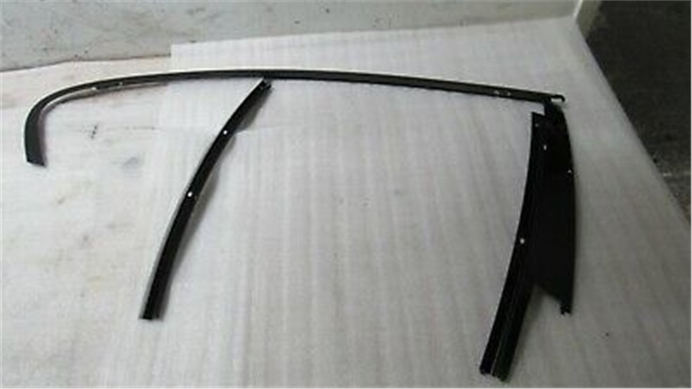 KAPI CAM DİREK SÜNGERİ E60/L ARKA BMW 51357033807
