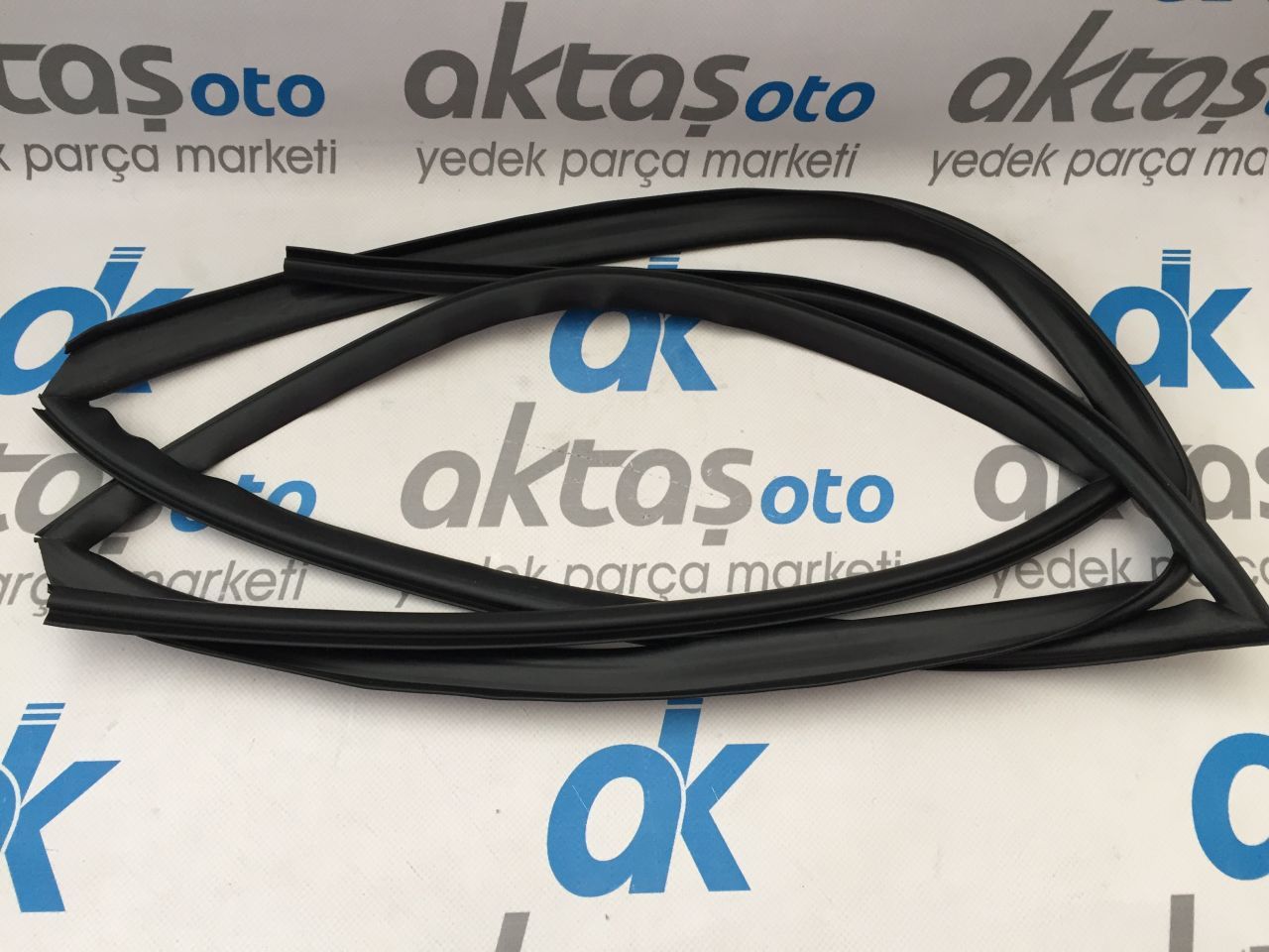 ARKA CAM LASTİĞİ TEMPRA
