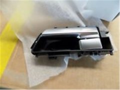 KAPI KOLU ARKA SOL İÇ LAND ROVER LR020247