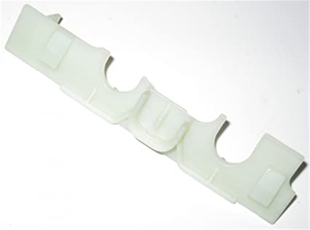 RADYATÖR TUTUCU BRAKETİ BMW 17117521121