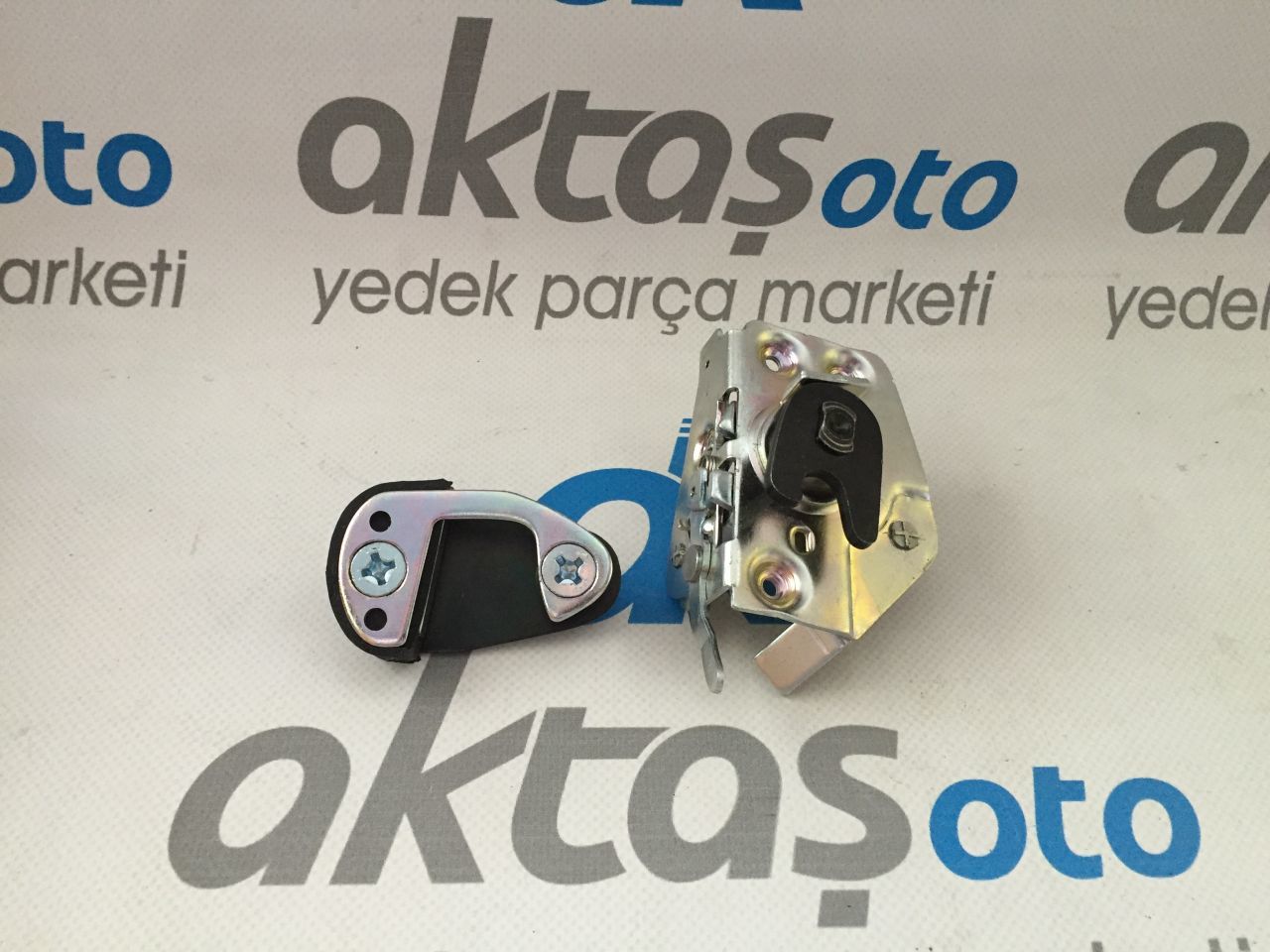 ARKA KAPI KİLİDİ SAĞ SERÇE