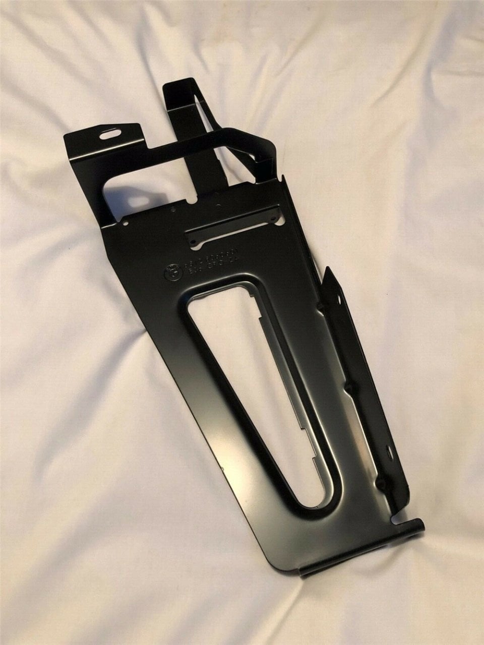 CD CHANGER BAĞLANTI AYAĞI BMW E36 65128360601