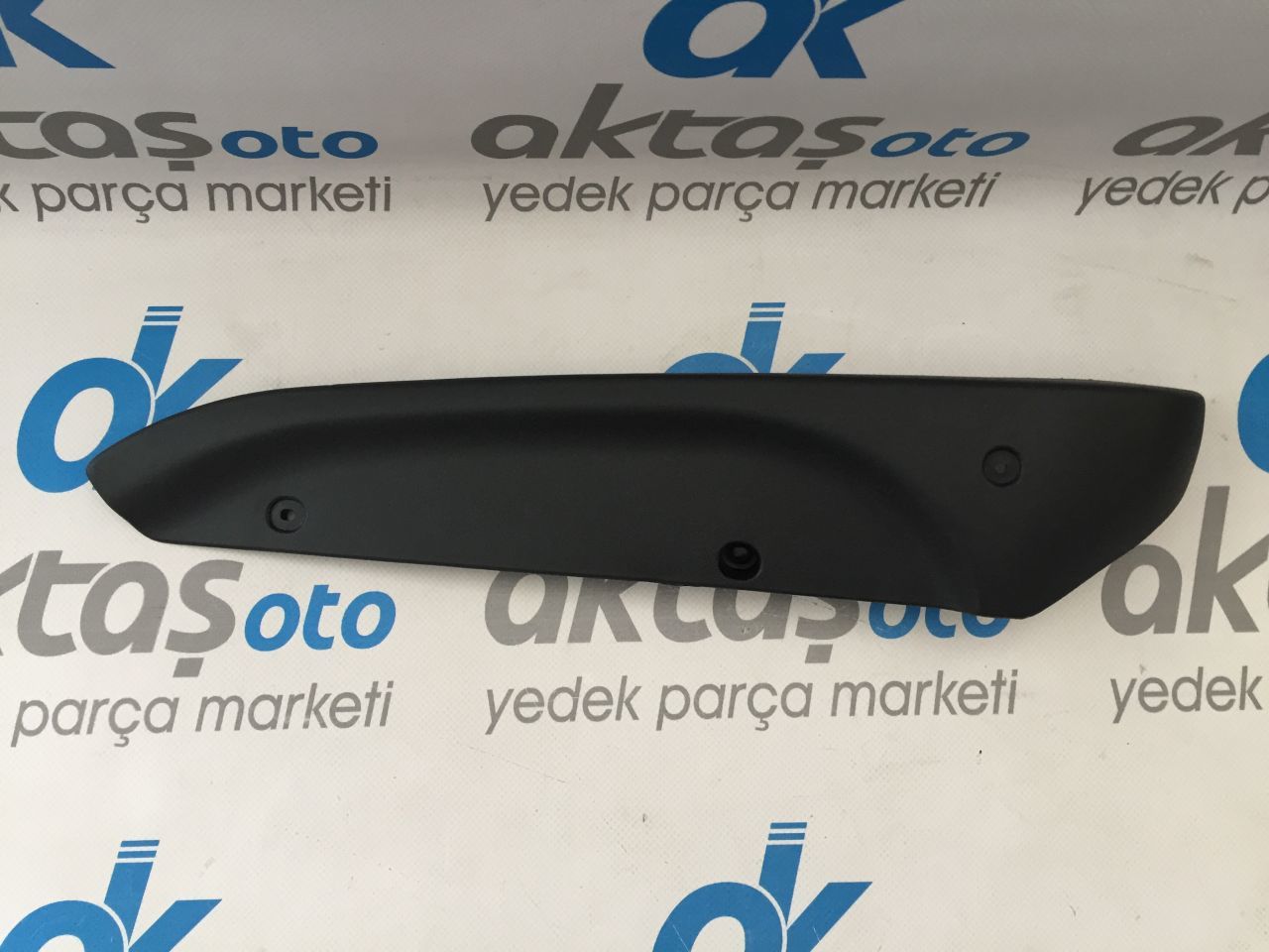 KOLTUK YAN PLASTİĞİ DOBLO 2001 2009 SAĞ