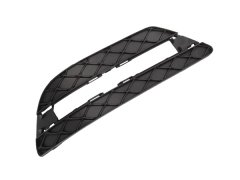 Tampon Izgarası W204 Ön Sağ (Kapalı) 2011-14 - 2048803324P1